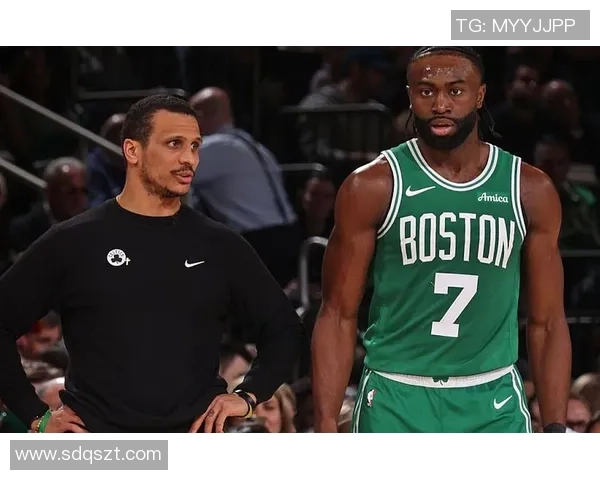 开拓者与凯尔特人激战正酣谁能在这场对决中笑到最后 开拓者与凯尔特人激战正酣谁能在这场对决中笑到最后